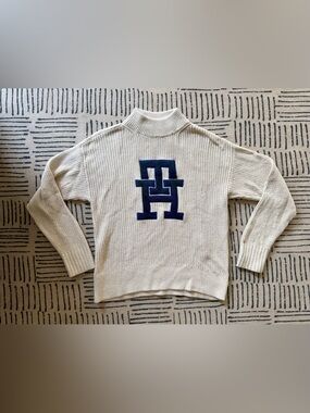 Tommy Hilfiger Cream mock neck Sweater with Navy/Green Logo